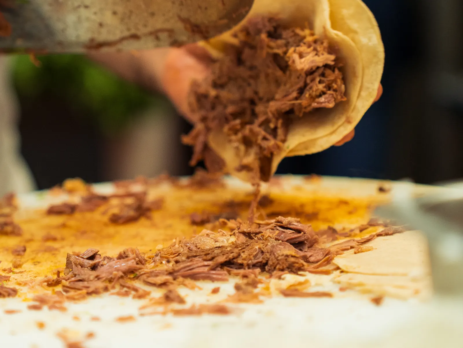 Taco de birria preparado en Mazamitla